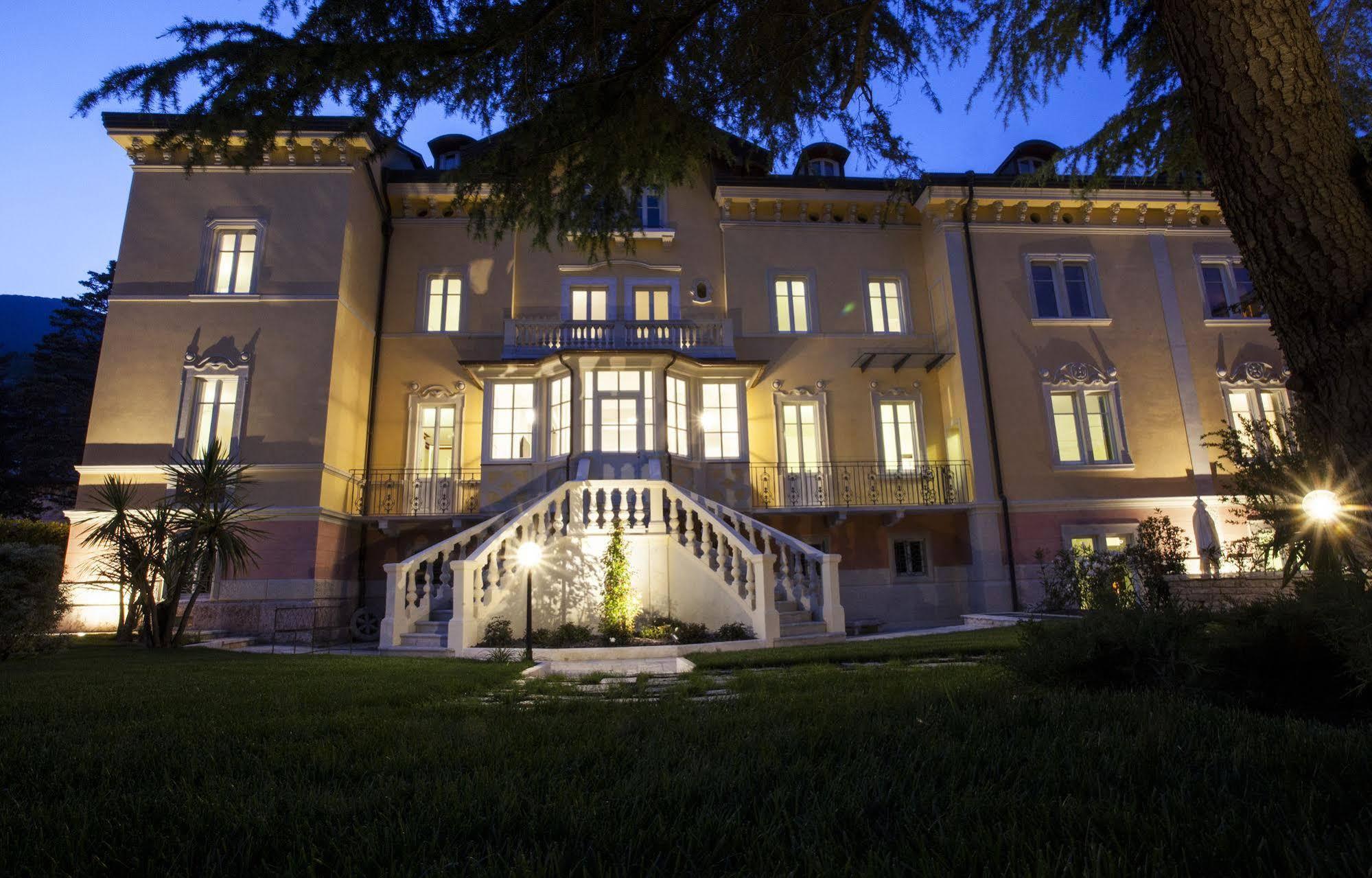 Villa Italia Luxury Suites And Apartments อาร์โก ภายนอก รูปภาพ